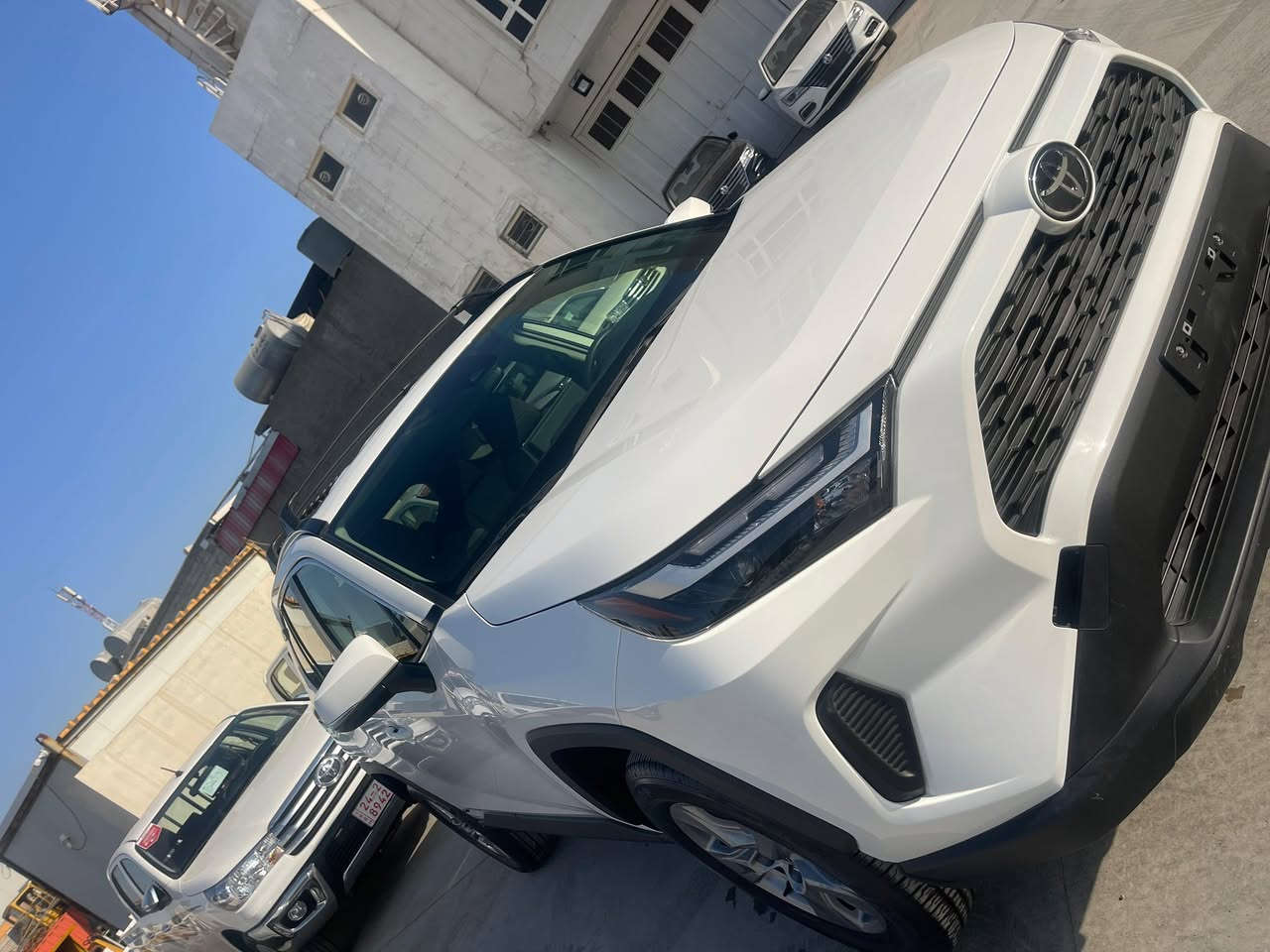 راڤ مۆدیل ٢٠٢٥ 
مواسەفاتXLE 
ئەمریکی HEV هایبرید 
قتع واحید صبغ 
چامغ غلفی فقد 
ارباگ پردە طاک راجع بیلادی بدون دواخل 
مواصفات 
تجی AWD 
ویلکپات
لایتات عدسە 
رادارات امامی جانبی
بصمە 
 ماشی 2000 mile
ویا شهرین 
تترقم شمالی 
اربیل سلیمانیە دهوک
محرک گیر کفالە
سعر258$ مجال 
لل استفسار 
***********
