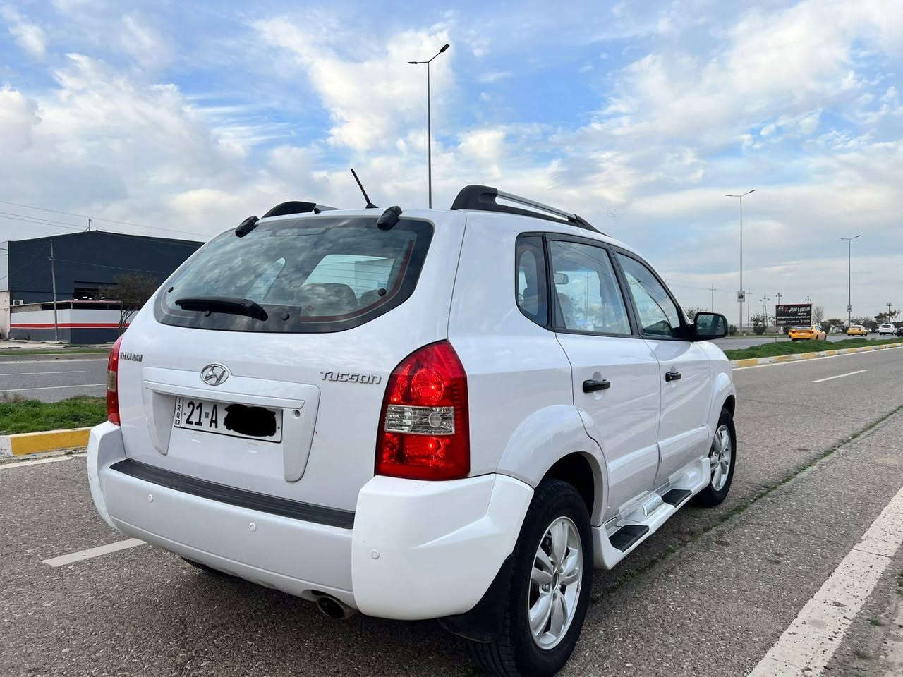 هۆندای تۆکسۆن 2010 💙
بێ بۆیاخ نموونە زۆر پاکە 
سەنەوی تازە 2031 تازەیە 
ناوزەرد 
گێڕ ئۆتۆماتیک و عادی 
گێر و مەکینە بەشەرت بێ عەیب 
چوار ویل و تایەی تازەیە 
سعری :١٢٤ $ مه جال 
ژمارەی : *********** وسپ كركوك, العراق
