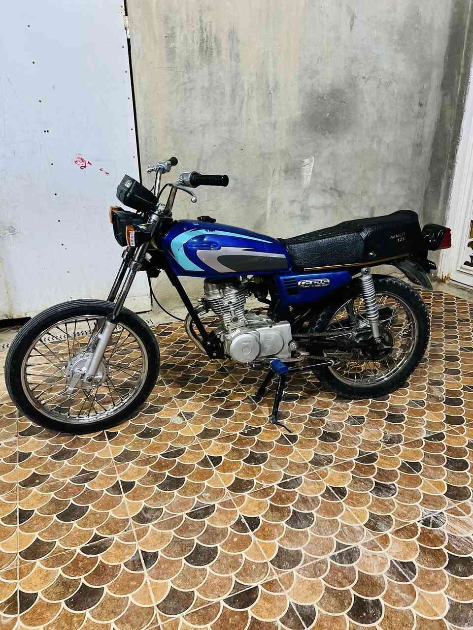 سلام عليكم شباب دراجه بدون مكلف بنشر***********
