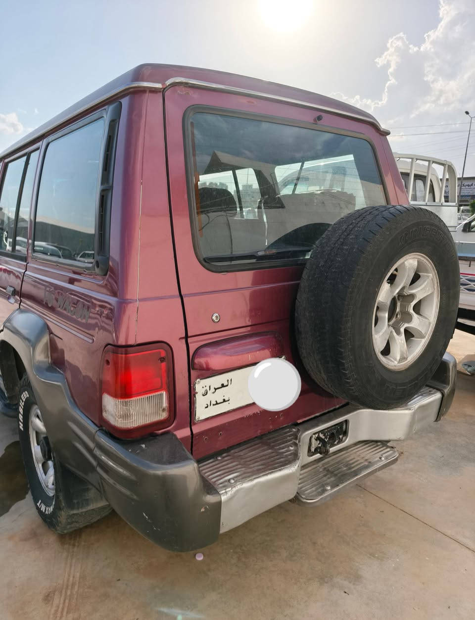 Galobar
مۆدێل : 2000
                                         V6 : مەکینە 
 سەیارەکە ئاڕمە ،  بێ بۆیاغە گێڕ وو مەکینەی بەشەرتە
 زۆر جوان و خاوێن ماوەتەوە 
 دەبڵ ئەکسل لە جێوە ئیش پێبکە 
 سەیارەکە زۆر توند وتۆڵە
 نرخ : 30 گەڵا و  مەعامەلە 
 شوێن : حاجیاوا 
 ژ.م : *********** رانية, السليمانية

