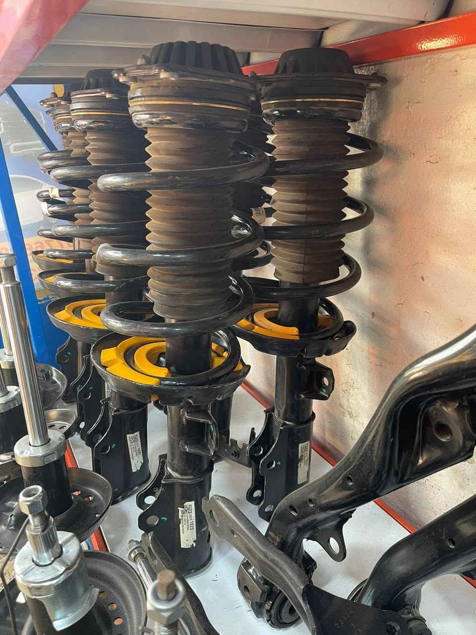 محلات عزيز للتجارة قطع غيار السيارات الأمريكي
شوفر ماليبو 
شوفر اكونكس 
جمسي اكادية
تيران
ترافلس
امبالا
كابتيفيا
جميع الموديلات

للحجز والاستفسار مراسلة الصفحة
او الاتصال

***********
