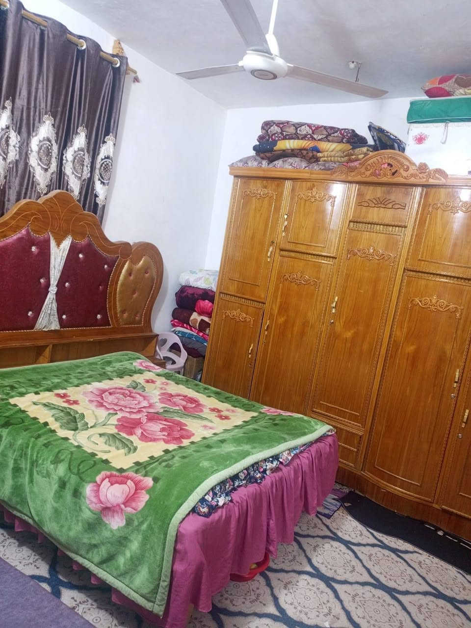 بيت للبيع المساحه 100 متر ركن طابوك كونكريت مسلح  حي الزهراء قريب ملعب ال سيد جاسم ***********
