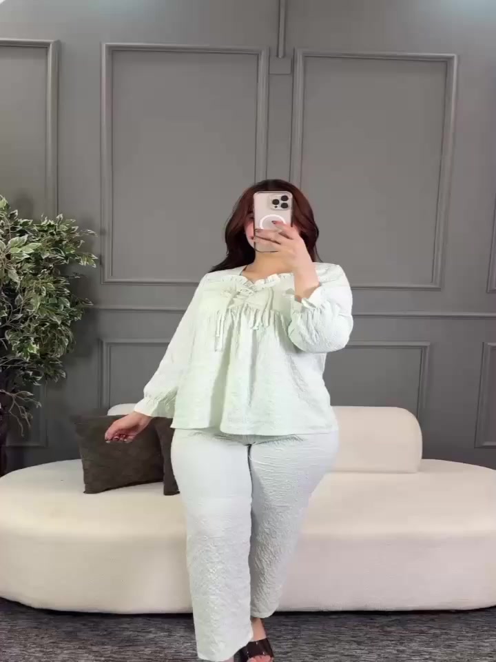 تراك + شلحه نسائي موديلات كوري اصلي
الخامه كريشه قطن  اوربي بارده اصلي 💯

القياسات M _ L _ XL  العارضه لابسه قياس M
#الدرزن_كوكتيل_مشكل_نقشات 

سعر الدرزن 12 قطعه 75 الف 
سعر القطعه مفرد 15 الف فقط 

يوجد توصيل جميع المحافظات


**إذا كنت صاحب هذا الإعلان وتريد حذفه لأي سبب، رجاءا أرسل رسالة إلى الدعم الفني**