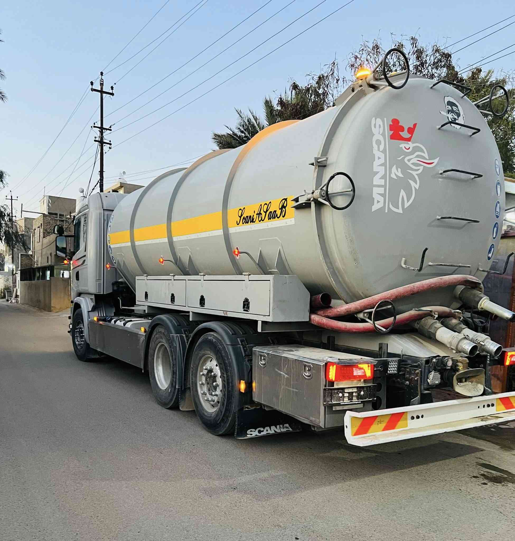 للبيع موديل 2017سعر 525$
سلام عليكم شباب ✋🏻

للبيع تنكر فاكيوم سحب ودفع موديل 2017 فول مواصفات 

ريتايدر ☑️كامره حساس ☑️

ثلاجه ☑️سحال دوار ☑️تخم ويل كروم ☑️شاشه ايبات 

تانكي نهرو حداد بليت 8ملم اب 10ملم قبغ ☑️

ماطور ايطالي حجم 70☑️

سياره وحيده بل عراق لون سمنتي

***********واتساب موجود
