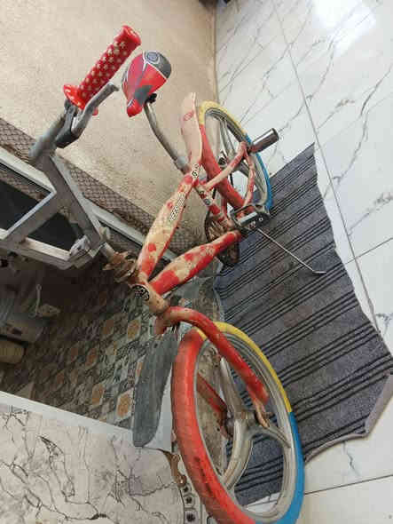 سلام عليكم بايسكل للبيع سعر 30 العنوان قبله حي الجامعه ***********
