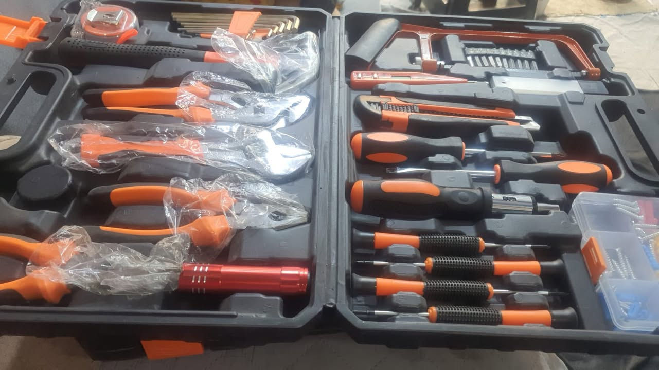 نبديها بلصلاة على النبي 
عدد يدوية لتواصل عل الرقم *********** ويوجد توصيل داخل الزبير فقط
