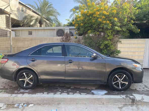 السلام عليكم كامري ٢٠٠٧  مكانه بغداد مبدل بيه لغد السعر ٦٨ ورقه للاستفسار ***********
