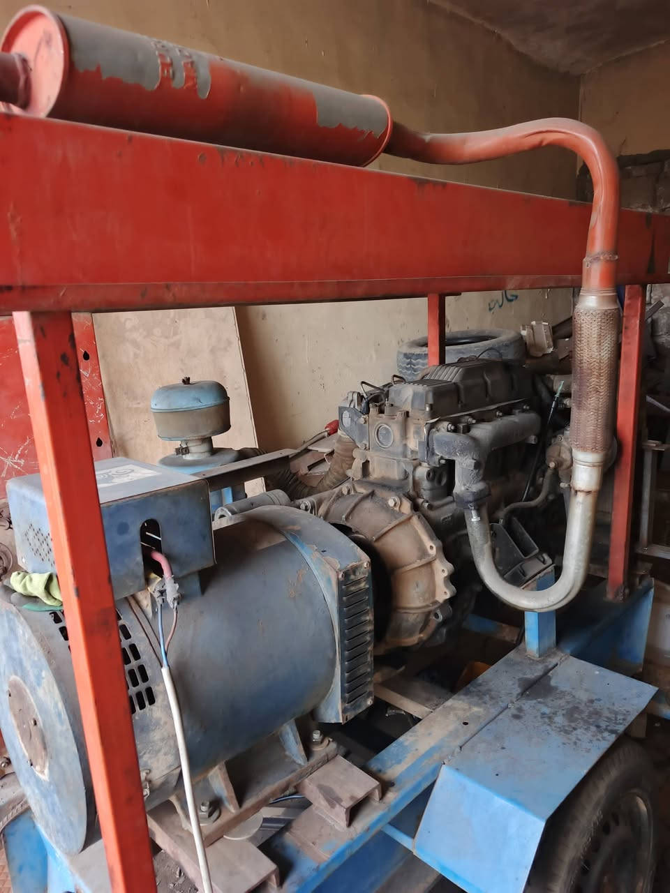 السلام عليكم
مولد كيه عشرين KV سنكل 
محرك نضيف السعر 18  وبي مجال 
***********
