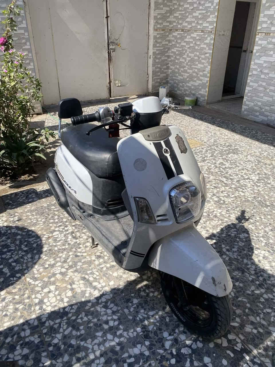 دراجه ماكس بوليس كابريته للبيع مكفولة مال رمبه دراجه مابيه اي نقص مكاني النجف شارع مطار رقم *********** اتصل وسعر خاص
