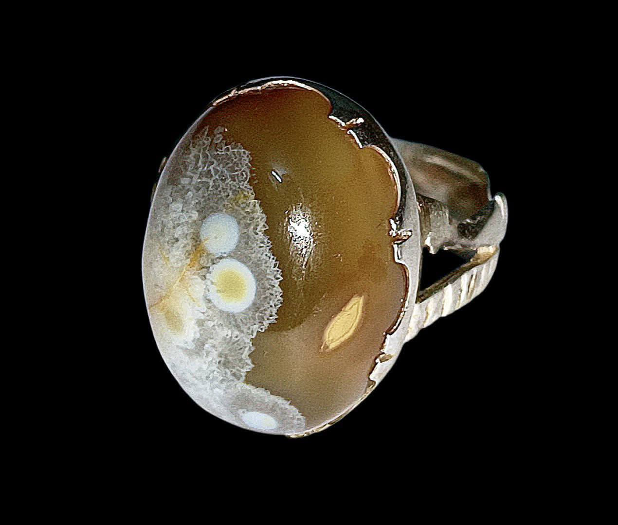 تحف ونوادر شرط الشغل ومال زماط السليماني العطف عيون قديم وانتيك فول الفول  وشرط الشغل تاخذة منجم 14 ليلة وبي توكيل عام وخدام وجاهز للحمل يعمل محبه قبول طاعة عكد لسان تسهيل امور وجلب الرزق دوائر دولة جاه وجاها صياغة يدويه  فضه عيار 925 يوجد توصيل ***********       ***********
