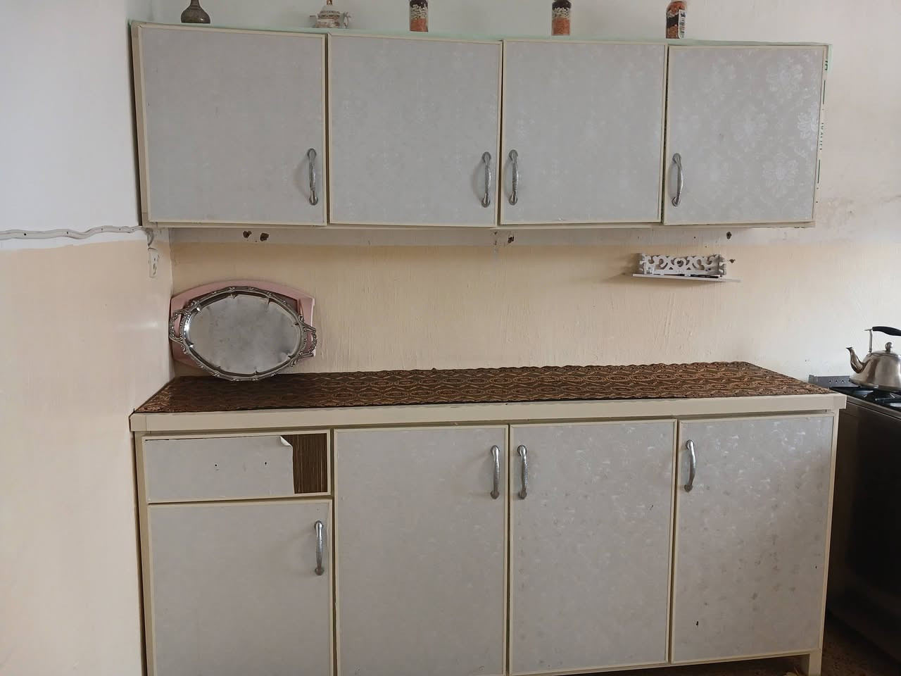 عندي اغراض بيت للبيع مستعجل
***********
