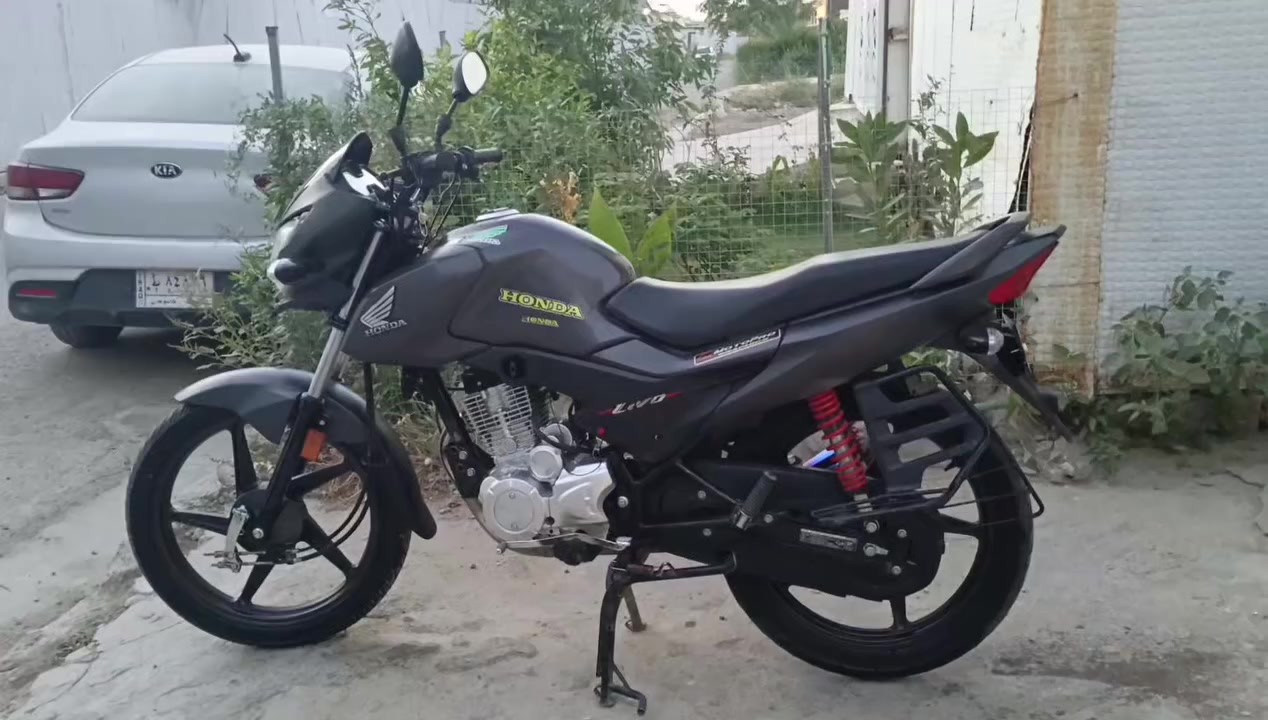 السلام عليكم
هوندا ليفو (ياباني) رقم بغداد
السعر 2 مليون وبيه مجال للشراي الصدك مثطر على بيعته
***********
