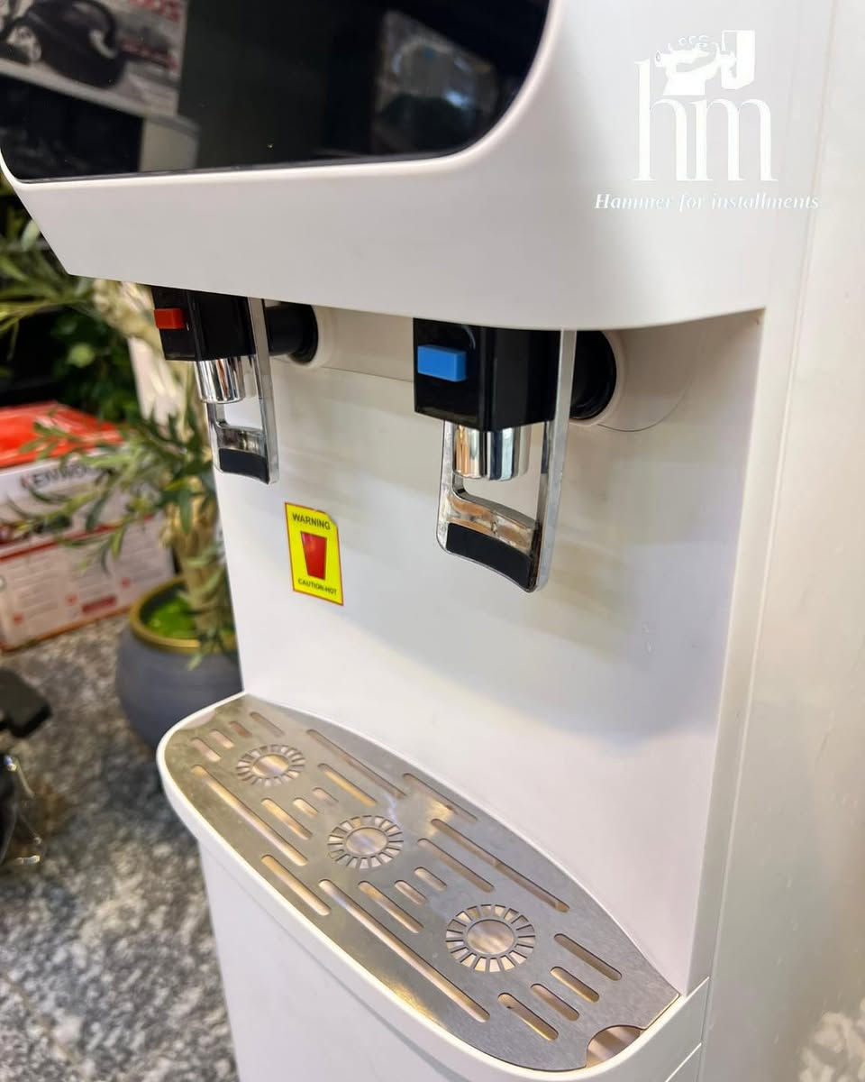 ⭐️براد ماء روز ووتر مع منظومة
على سبع مراحل التصفيه⭐️ 
• الفولتية: 220–240 فولت
 • التردد: 50 هرتز
 • حرارة الماء الحار: تصل إلى 95° م
 • قدرة التسخين: 500 واط
 • حرارة الماء البارد: من 6 إلى 10° م
 • قدرة التبريد: 80 واط
 • الحماية: ضد الصعق الكهربائي (Type L)
 • غاز التبريد: R600a (كمية 28 غرام)

نظام الفلترة (RO):
 • 7 مراحل
 • سعة الفلترة: 75 GPD (جالون يومياً)
 • سعة المضخة: 75 GPD

📍 أماكن تواجدنا:
✅ الفرع الأول: الشالجية – قرب دائرة السكك – مجاور هايبر حسين كامل
✅ الفرع الثاني: بغداد – الكرادة – شارع المسبح مقابل قرية دجلة

📅 أوقات الدوام:
🕙 من 10 صباحًا حتى 11 مساءً
(عدا الجمعة: عطلة الجمعية )

📞 للطلب والاستفسار:
📌 قسم المبيعات: ***********
📌 للاستفسارات: *********** – *********** – ***********

✨ زورونا أو تواصلوا معنا عبر صفحتنا للحصول على أفضل العروض! ✨
