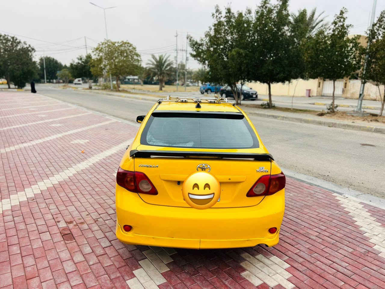 سلام عليكم كورله 2009 وارد خليجي مكفوله ماعده الباب مبدل بدون دواخل شرط السونار
مكينه وكير مكفولات 
وحداديه وطخم تاير جديد وباتري ومنضومه تبريد جديده شاشه وكامره لايتات زنون 
مصفره هيئه وغرامات مداور ثاني يوم 
السياره احله من الصوره بهواي السياره جديده 
السعر 88 وبيه مجال 
الاستفسار ‭٠٧٧١ ٧٦٤ ٥٢٩٩‬
مكان السياره كربلاء
