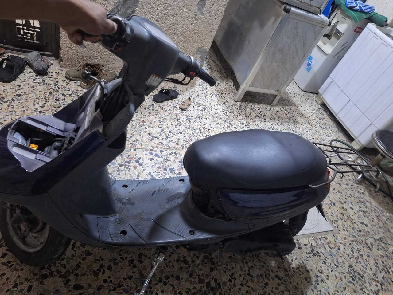 السلام عليكم للبيع دراجه منغولي شغاله لايت اشاير هرون كله شغال والسلف اتوقع باتري السعر 250 وبيها مجال مكاني كربلاء حي العامل *********** 
***********
