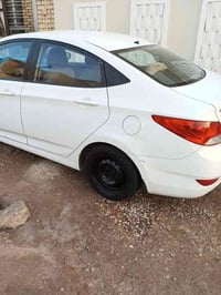 اكسنت 12خليجي مكفول كير ومكينه تبريد شغال سنويه جديده مكينه 1600دوش سي...