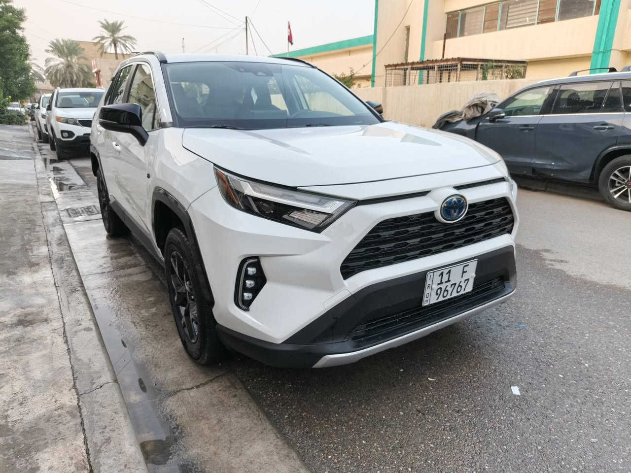 سلام عليكم تويوتا راف فور هايبرد مواصفات xle فور ويل موديل ٢٠٢٤ XP ماشيه ١٢ ألف ميل داخل رصاصي بيها تبديل جاملغ وبنيد و بيها صبغ جاملغين وبنيد الشاصي بي صبغ أربع أصابع السياره تعميرها درجه أولى السعر المطلوب ٢٤٥٠٠ الف دولار أمريكي السياره موجوده في بغداد شارع فلسطين حجي اثير العامري ***********
