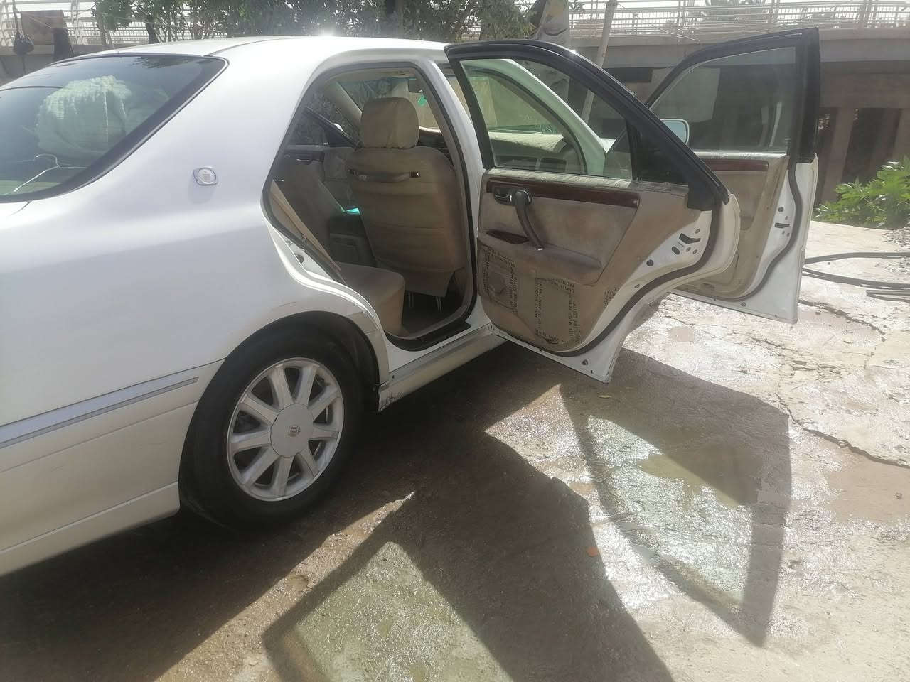 السلام عليكم ملكه جديده مكينه وكير ويل نجمه دكمتين بيهه رقم اصولي وسنويه السياره اصوليه بس ابيع واقع حال كلشي ماعليه ماعده السرقه والطلب السعر 50$   الاتصال***********
