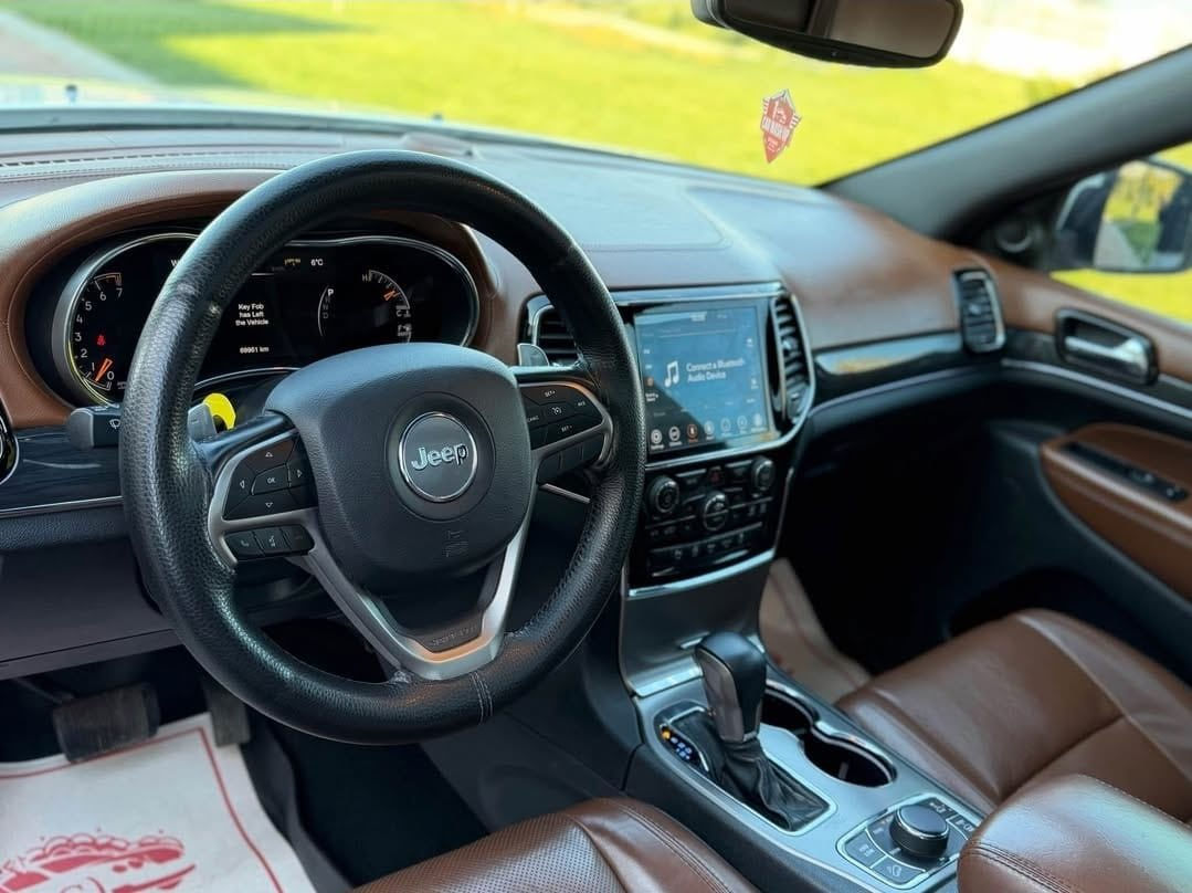 جيب 2021 
اوفرلاند
فوووول مواصفات ١/١  
وكالةشريكه هارلم 
ثلاث شاشات . داخل سياره قرميدي مش مشي
مكفوله من الصبغ والتبديل والكير والمحرك  كل شرك وضمان.
ماشيه29  km 
حقيقي على إيد وحده من الزيرو .
رقم اربيل - بأسمي رقم جديده هزه جديده سنويه جديد.
ثلاث الشاشات جكات .
(بانوراما،بصمه،جلد ،شاشات خلفيه ،جكات ،جنطه كهرباء،توقف ذاتي،تشغيل عن بعد ،ماوس انظمه قياده ،فور ويل ،مقاعد تدفئه ،مقاعد ميموري خزن ،اتو ترافيك ،اتو ستارت، تشفيل عن بعد ، رادار مرايه ، رادار امامي وخلفي وحساسات كدام و وخلفي ،وردارصفحات  ،بصمات ابواب ستيرن كهربا ئي تحكم ، مرايه شفطاط ،  كشنات كهربا ئي ، كشنات تدفئه وتبريد ، كشن خزن ميموري ، سكف بانوراما  )
السياره جاهزه وكلشي مناقصها  
الاسبير والعده مال شركه وإلكتلوكات مامستخدمات كلشنضيف سياره ومستخدم كلش قليل.

السعر رقم 1 رد تلقائي

رقم راعيها
***********
