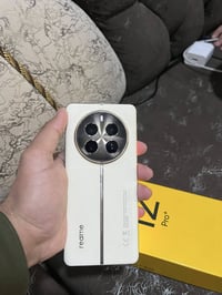 ريلمي ١٢ برو بلس • ٥١٢ • شاشة مكسورة