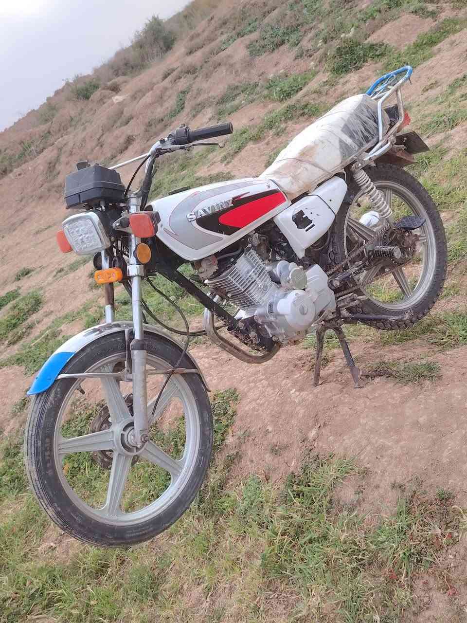 سلام عليكم موطور سيفان  للبيع المكان ديالى ***********وتساب فقط  سعر 400 وبي مجال
