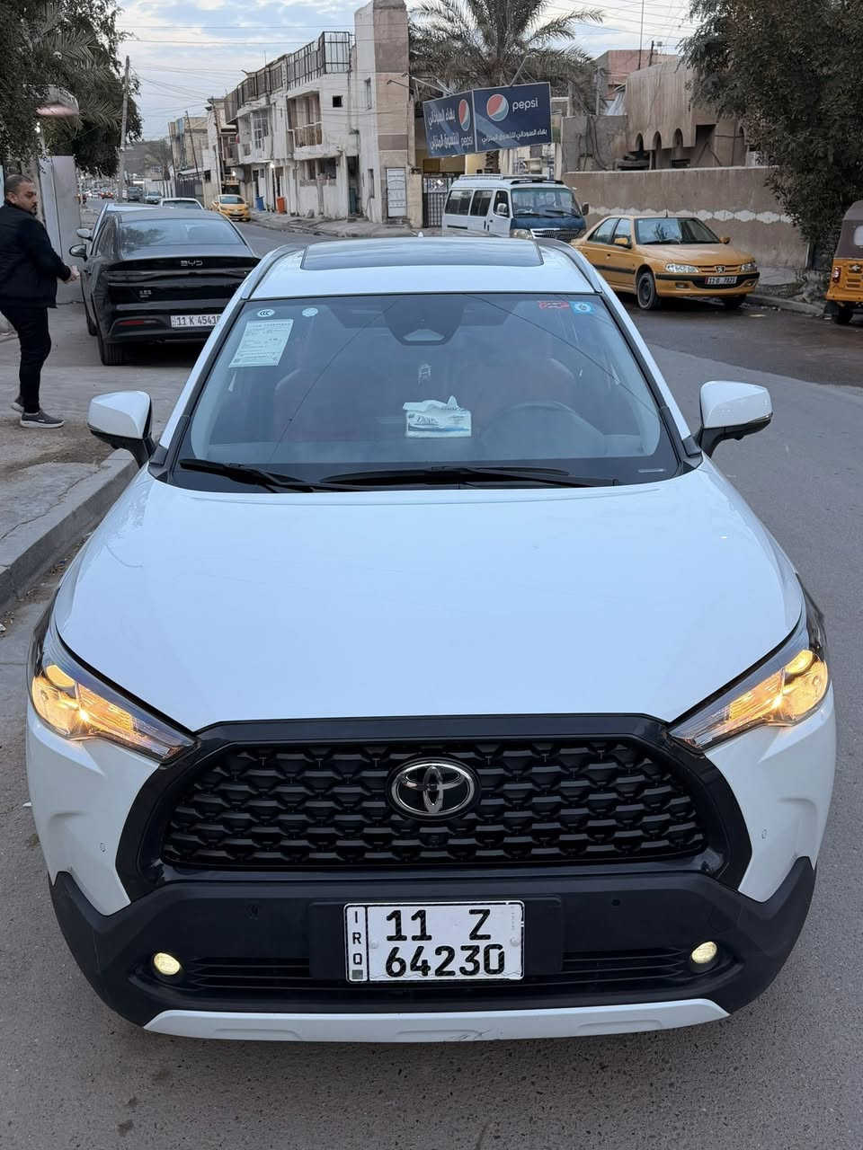 السلام عليكم 
للبيع فقط كورلا كروس آعلى فئة
موديل 2025
كفاله عامه
السياره ماشيه 24 الف 
كشنات اماميه كهربائيه 
شحن واير ليس
جنطة كهرباء 
4 كامرات 
اوتو هولد 
رادارات 
حساسات اماميه خلفيه 
قياده ذاتيه 
تحديد مسار 
السعر 185$ ورقه وبيها شي بسيط 
مكاني حي الاعلام
***********
