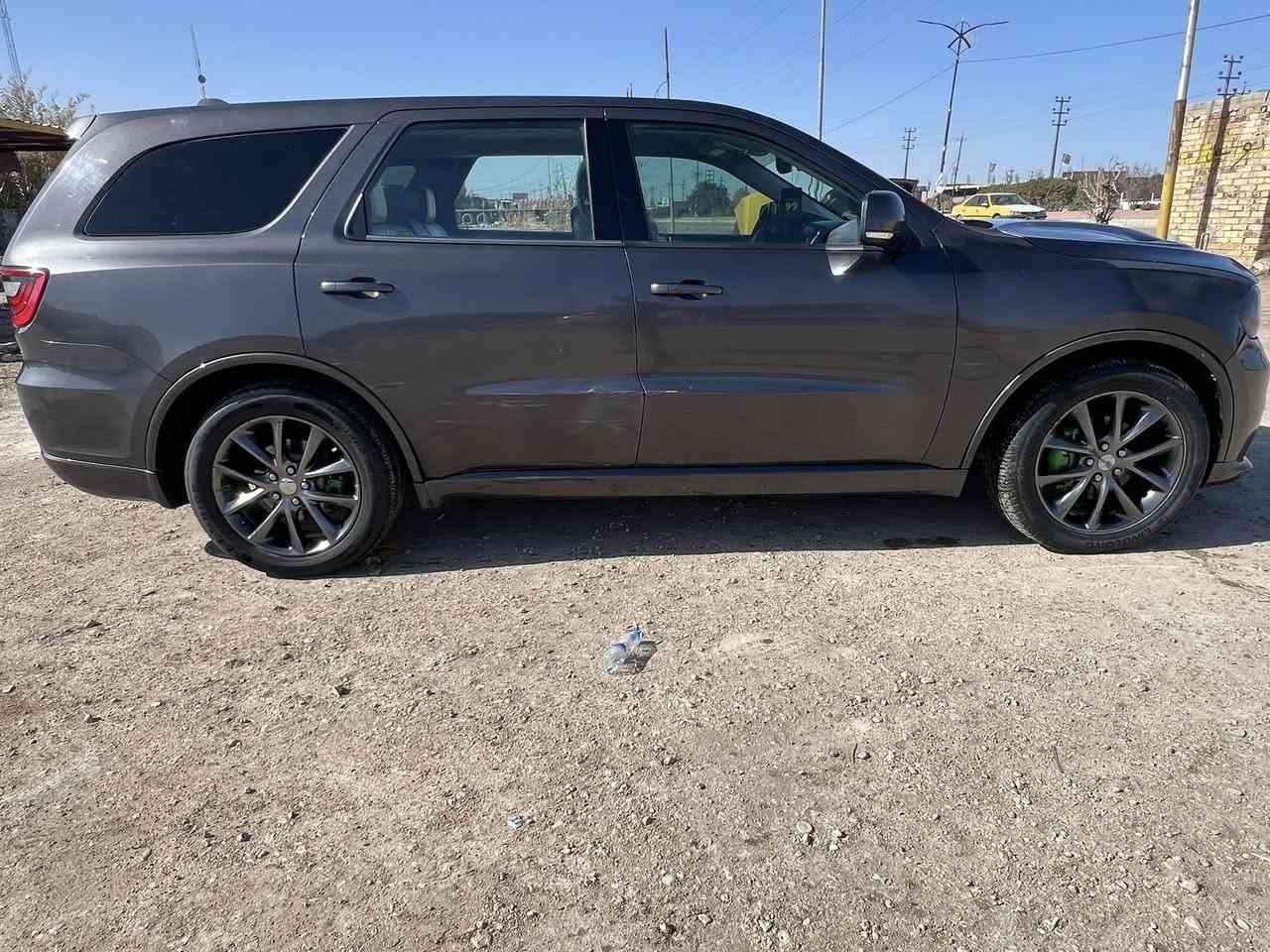 دوج دورنكو 18GTبصمه تشغيل عن بعد  بصمت أبواب كراسي كهرباء مري قلاب شفتات بلستيرن مانع صتدام 
محرك 6كير 8سياره فول عده الفتحه والرادار عوزه ترتيبات شويه سعر 185وبيهامجال رقم بغداد مكان الرميثه ***********
