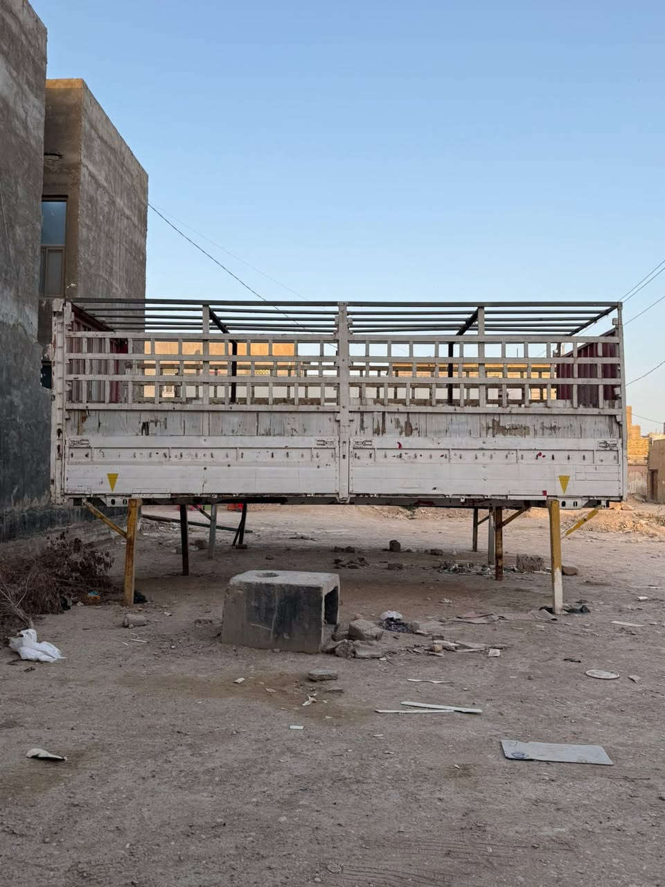 بدي أوربي لبيع 11ورقه

0 772 532 6814‬
