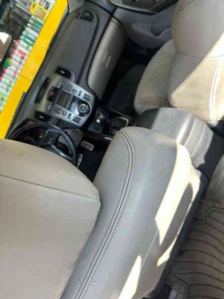 السلام عليكم
مكلف بالنشر 

سيراتو ٢٠١٣ فول مواصفات بصمه سلايت كشن جلد  بيها صبغ دوسة وبارد بالجاملغ التفاصيل موضحة بالفيديو والسونار مكان السيارة بغداد العامرية 

السعر ١١٤$

للاستفسار ***********
