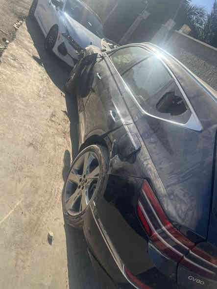 جنسس GV8 برستيج السياره بيهة حادث 6 سلندر السعر 200ورقة للتصال ***********
