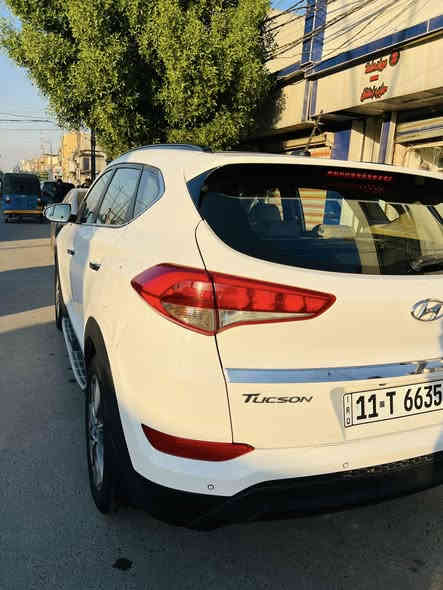 توسان 2018 خليجي 

سياره نضيفه كلش مكفول عده رش فقط جاملغ امامي بدون ضربه ولا حادث  فقط رش 

موصفات خليجي 
حساس خلفي 
كامره دواره. شاشه 
بانراما  اشاير بل مري 
قطعتين تبريد  مري شفط 
تحكمات 
اتلاث انظمه قياده 
كشنات مخمل 
باقي موصفات معروفه 

السعر ١٨٠ بيه مجال قليل 
الاستفسار 

***********
اتصال 
***********
واتساب 

للبيع او مراوس بكورلا خليجي
