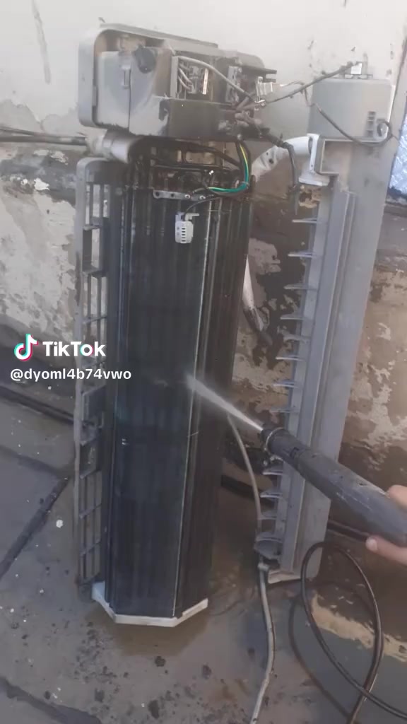 السلام عليكم
ورشه متنقلة في جميع مناطق بغداد نصب وصيانه وتًنظيف السبالت وشحن غاز وادامة للسبالت بانسب الأسعار فقط اتصل واحنا نجيك للباب بيتك***********
