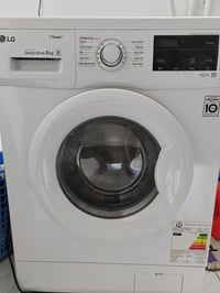 غسالة lg 8  kg فول اوتماتيك للبيع جديدة شركة ضمان. 10 سنوات استعمال شه...