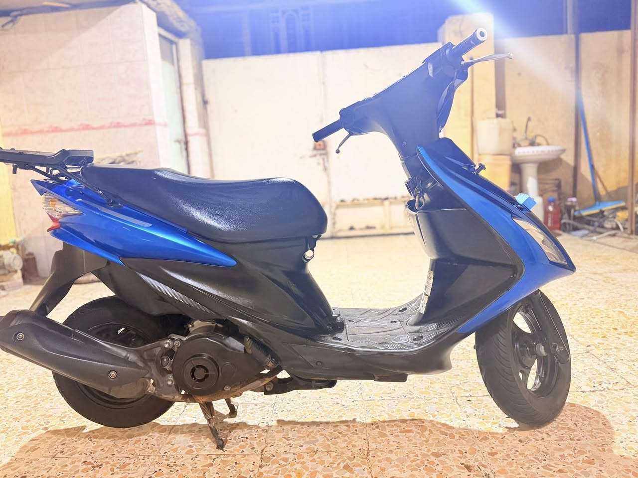 ادرس حديث
دراجه نضيفه 

مكفوله كفاله عامه من محرك ومن كفرات 

سعر خاص 

او تصال ***********
