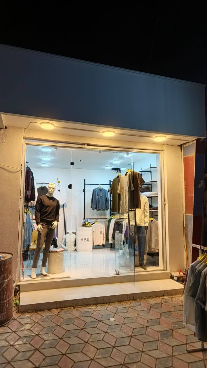 #يالله_على_بركة_الله
افتتاح فرعنا بالموقع الجديد
#ازياء_هِندام_للالبسة_الرجالية
شارع النجمة_مجاور مثلجات الساقي 
تنزيلات على كل القطع داخل المحل 
#الصيفي_القطعة_على_5,000
#الشتوي_القطعة_على_10,000
قميص لنن ب 8,000
الاحذية ب 10,000
القميص الكاروهات ب10,000
هاينك ب10,000 
بدييات ردن ب 10,000
قمصلة نفخ 15,000
بنطرون كصة عدله ب10,000
بنطرون قماش كوري ب10,000
بنطرون عادي ب 5,000
بجامه ب5,000
بجامة 110 ب 10,000
بنطرون بوي القطعة ب15,000 قطعتين ب  25,000
للاستفسار مراسلتنا او الاتصال:
***********
***********

#شرفونا_اهلا_وسهلا
#سابقا_ازياء_صافي
