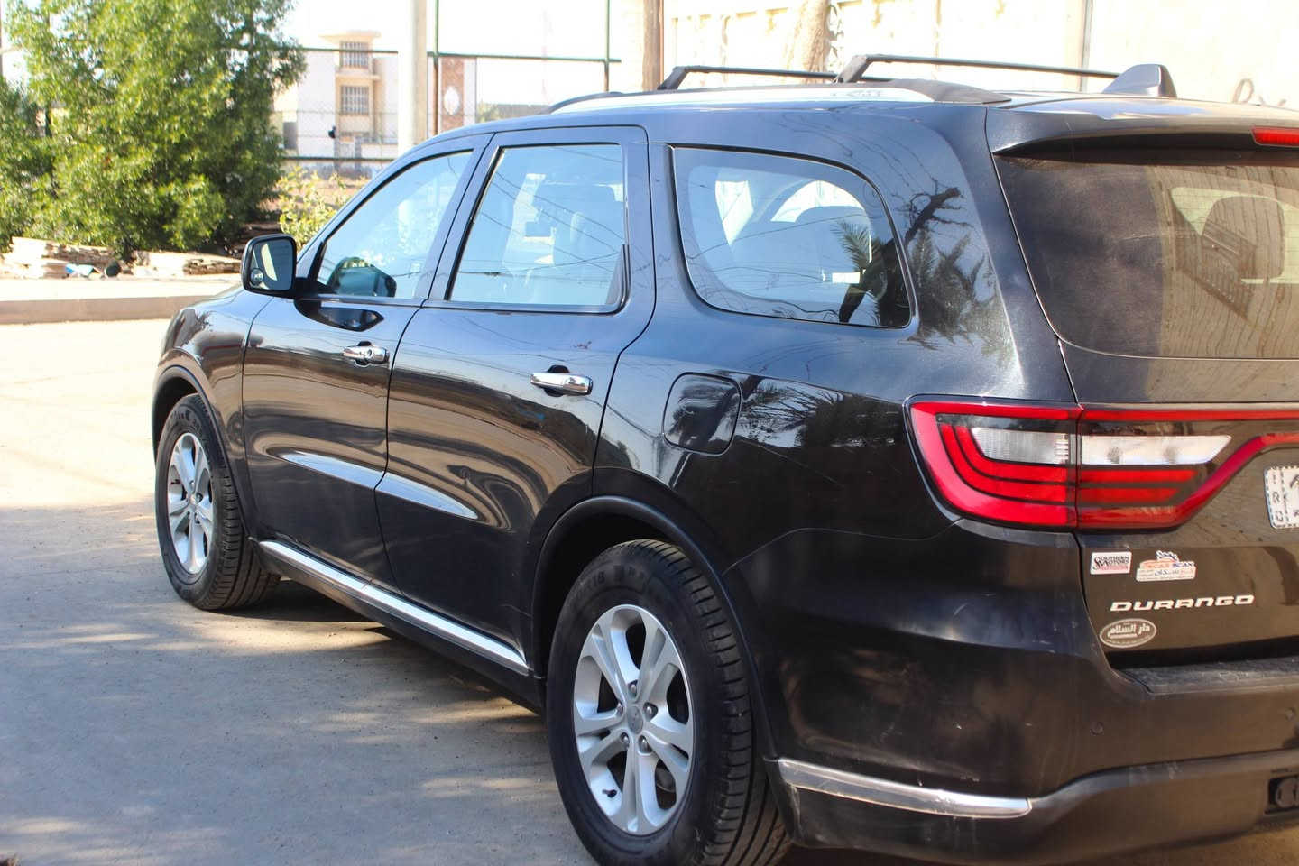 دورنكو ٢٠١٤ اصل فول عدا الفتحة
شاشة جبيرة 

محرك ٣٦٠٠

كشنات كهرباء 

كاميرا بلادية 

كشنات تدفئة 

ستيرن هيتر 

شفتات 

مري قلاب 

كشنات جلد 

دخول ذكي 

تشغيل عن بعد 

تخم تاير جديد حدادية جديدة 

السيارة مناقصهه ربع دينار جاهزة 

صور سونارهه بالمنشور 

سعرهه 172 وبيهه مجال قليل

رقم بغداد وسنوية جديدة 

مكان السيارة بالصويرة 

***********
