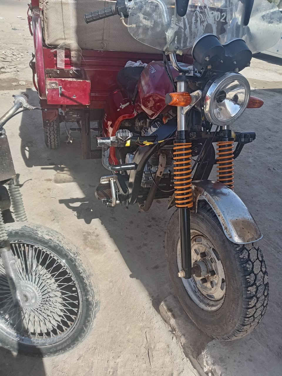 سلام عليكم ستوته لبيع مديل 2020 شقاله سعرها مليون 100وبيها مجال ***********/*********** تصال وتساب مكاني تاجي سبع لبور
