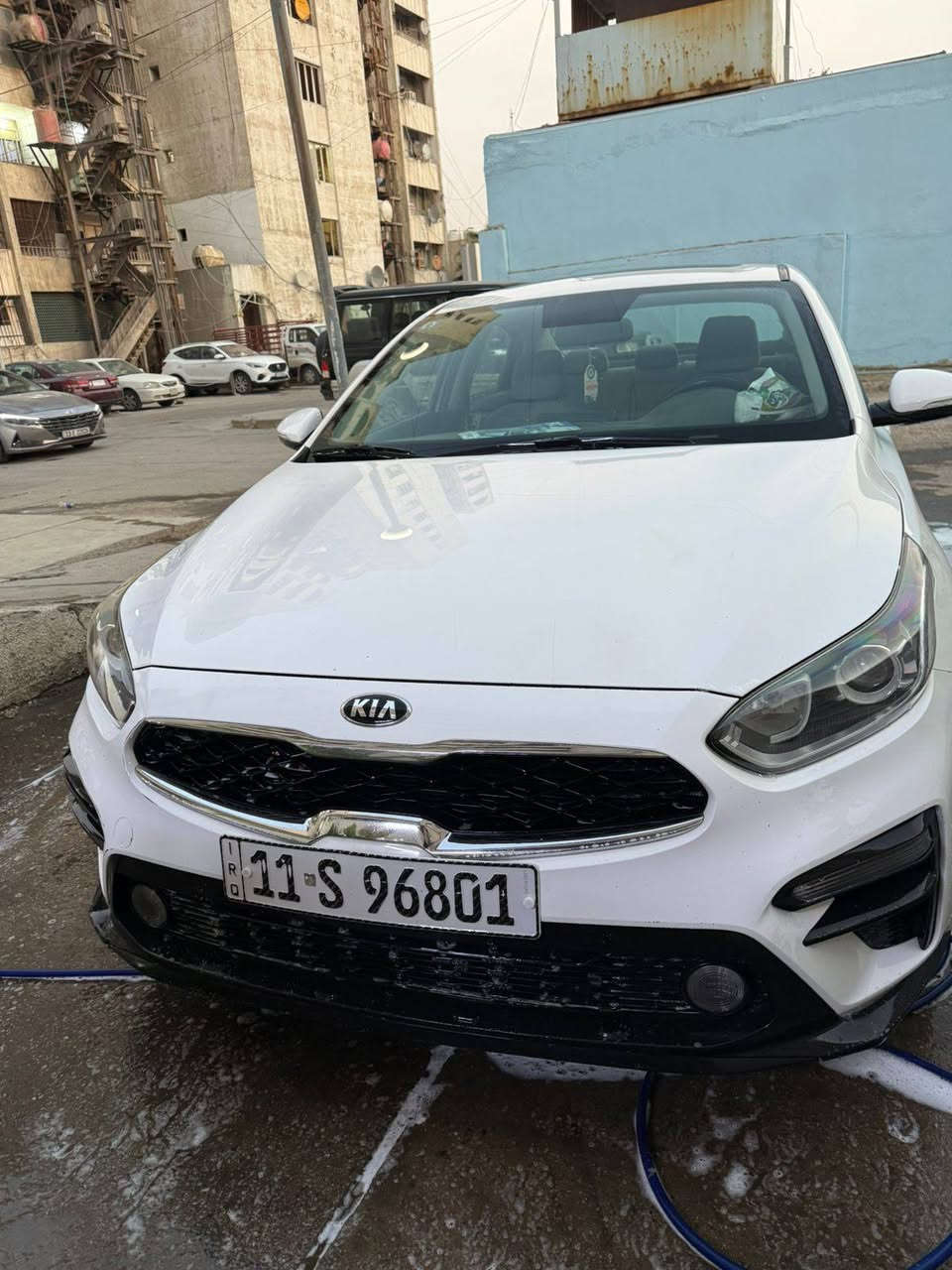 سلام عليكم سيراتو 21رقم بغداد جديد ماشيه 82 شاشه سلايد مري شفط قطعتين تبريد محرك 1600مكفوله عده ربع دعاميه عارضها 158بيه مجال سونارها وياها***********
