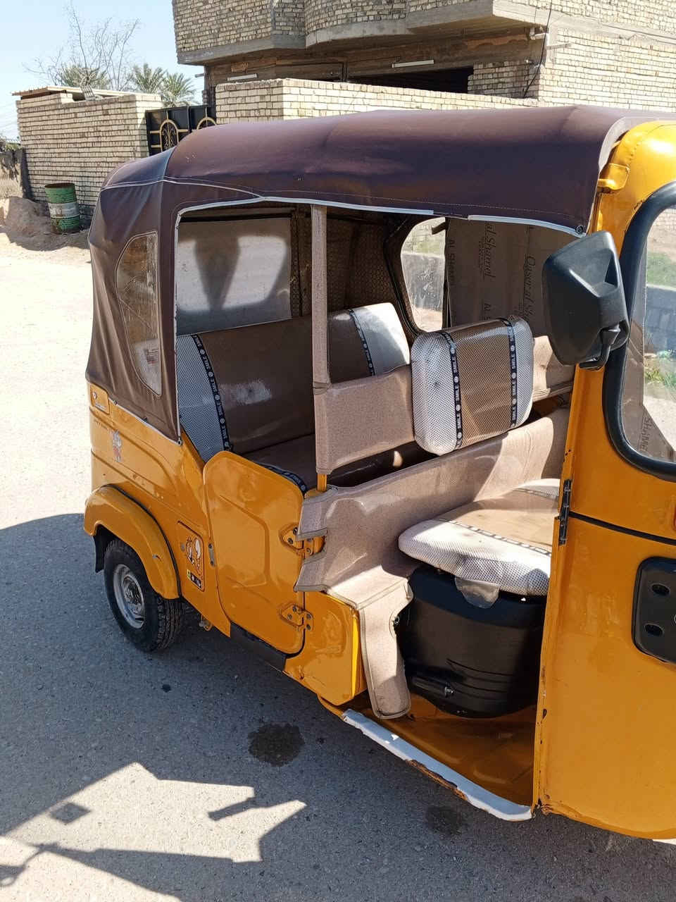 تك تك موديل 22 رقم اوسنوية
المحرك مكفول من التنقيص والتبخير والنضوح 
مجفته شركة اقل من شهر وكله ابلادي والگشر شوف عينك كهربائيات كلها شغالة 
السعر 8500 قفل العنوان بغداد مدينة الصدر 
واتساب فقط ***********
