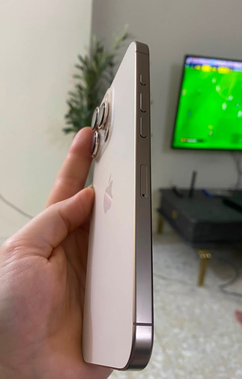١٦ برو ماكس  ذاكره ٢٥٦ بطارية ٩٠ جهاز بلادي ممفتوح على الفحص قبل ايام خلص الضمان ماستر كامل الملحقات 
سعر مليون و٢٧٥ 
١٢٧٥٠٠٠ من بغداد ***********
