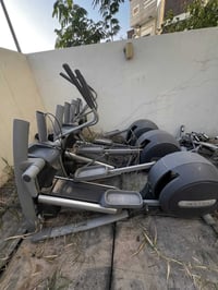 ٣ قطع • تحتاج صيانة • شاشات شغالة