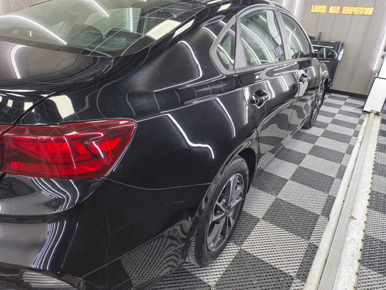 السلام عليكم #للبيع كيا فورتي 2023 وارد امريكي مواصفات lx
حادث موضح بالسونار 
ماشية 25الف رقم وهزة جدد بأسمي تحويل شوكت ميعجبك
سيارة جديدة كلش وجاهزة وكاملة من كلشي
مواصفات السيارة:
مكينة 2000 دوش المرغوب
شاشة وكامرة
تحكم ستيرن جهتين
درايف مود وضعيات قيادة
تبريد وتدفئة خير من الله
رادار امامي وخلفي وجانبي
مثبت سرعة تفاعلي
نقطة عمياء بالمري
مانع تزحلق
ومواصفات البقية المعروفة
مكان السيارة:بغداد سبع ابكار
السعر: 134 وبيهة مجال بسيط
للاتصال:***********
 الاسيا بي واتساب فقط ***********
