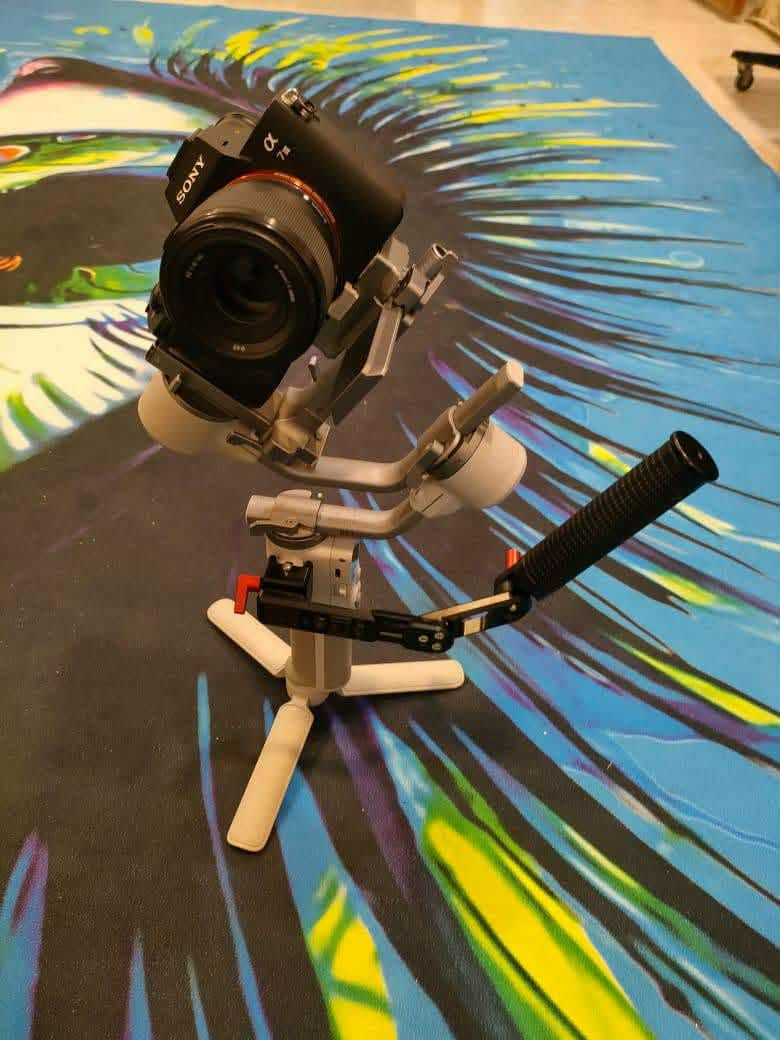 اخر اربع قطع كامرات سوني a7iii ونضافة كدام عينك كلبي 
متوفر التوصيل لجميع المحافظات العراق.  
مع كامل الملحقات والكارتون
1:شترها 1021
2: شترها 8454
3: شترها 16036
4: شترها 38650
للتواصل 
***********
