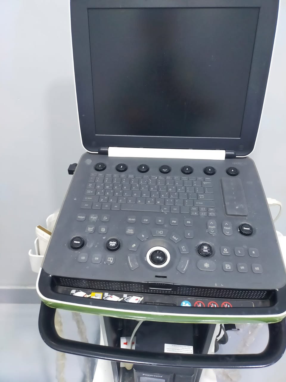 السلام عليكم عندي سونر نظيف جدا سامسونك مستعمل نطافه ١٠٠٪؜
Samsung HM70 Evo نوع 

يشمل 2بروب لينير وكونڤيكس. وطابعة(غير مستعمل)


**إذا كنت صاحب هذا الإعلان وتريد حذفه لأي سبب، رجاءا أرسل رسالة إلى الدعم الفني**