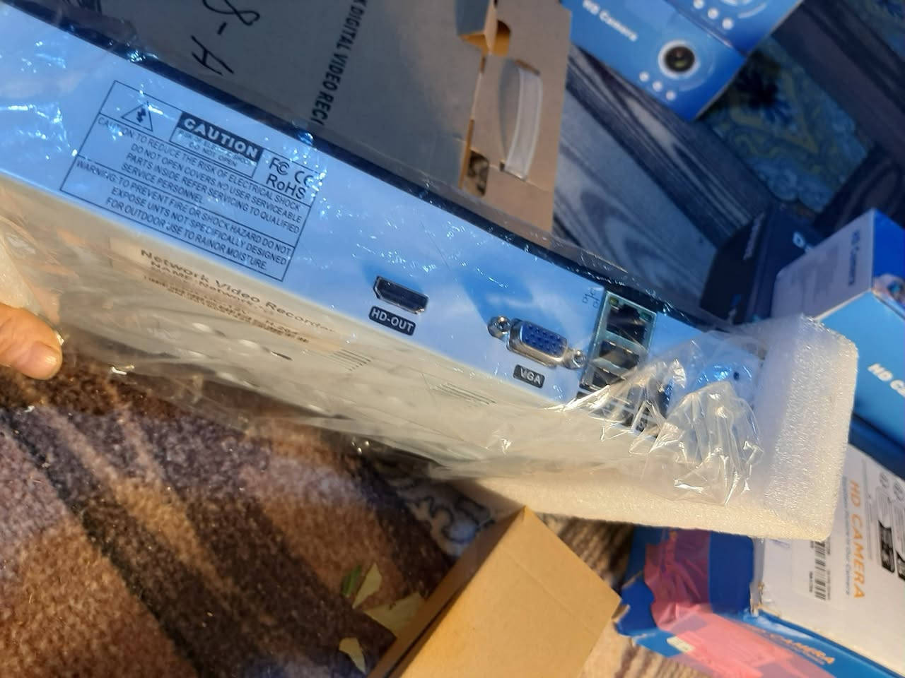 السلام عليكم اخوتي،
سستم كامل جهاز 4 كي 8 ميكا يشغل 8 كامرات مع ملحقاته باركود ومحوله وماوس كامل مواصفات جديد كارتون

هب سويج يشغل 8 كامرات ماركه اصلي شرط جديد كارتون

8 كامرات صوره وصوت وتصوير ليلي ملون  كشف حركه  وافلاش حركي كامل مواصفات  بدقه 4 ميكا

6 خارجيات و2 داخلي خارجي

مرفقه صور للمواصفات   السعر المطلوب 300 الف

وتوصيل 5 الف داخل البصره 6 الف خارجها

اشغل وافحص فيديو مباشر يله ادزه

وحياكم الله 

هيج سيتم بلسوك اقل شي 500 الف


**إذا كنت صاحب هذا الإعلان وتريد حذفه لأي سبب، رجاءا أرسل رسالة إلى الدعم الفني**