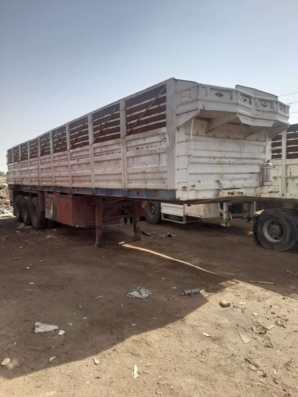 سلام عليكم عربانه لبيع شاصي حدادي ١٦ دناكير ١٤ الماني مكان بغداد ***********
