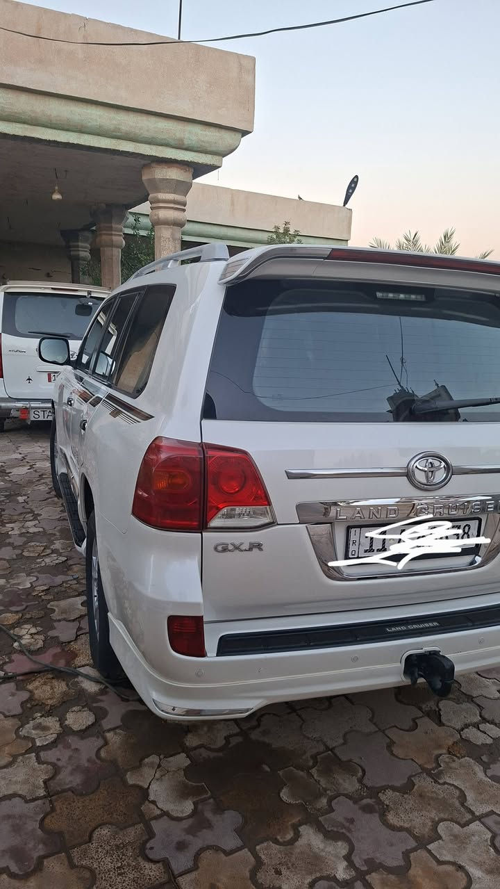 سلام عليكم لاندكروز للبيع موديل ٢٠١٢ ابريم فول مواصفات كفاله عامه عدا البنيد فتح فقط والباقي كفاله معروفه المواصفات استفسار  اتصال على هذا الرقم ***********
