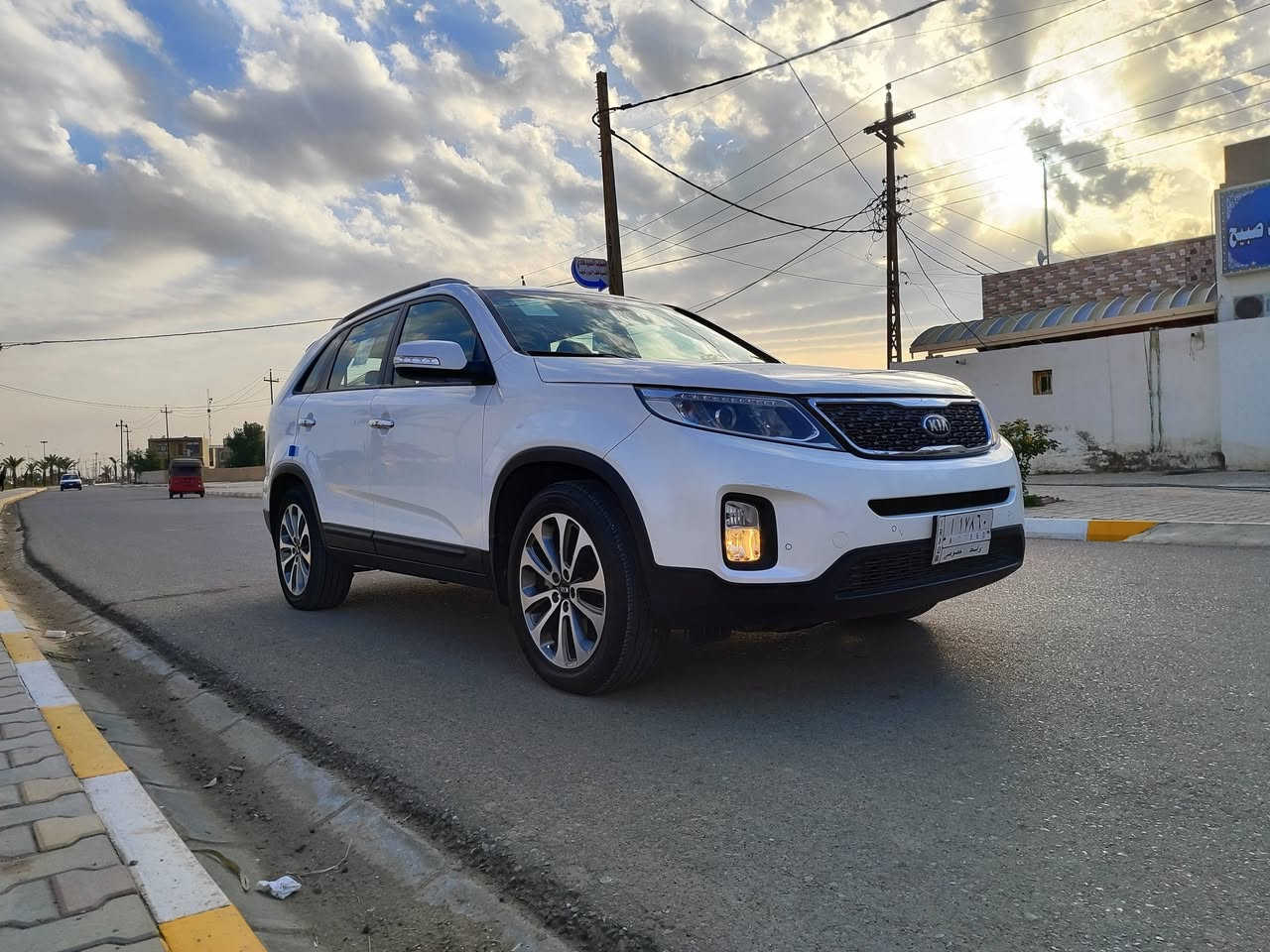 السلام عليكم سياره كيه سورينتو موديل 2015 رقم واسط سنويه إله 29 تحويل مباشر وأرد خليج مكينه اربعه سلندر سبعه راكب سياره مكفولة كفاله عامه السعر 160 المكان  واسط رقم الهاتف ***********
