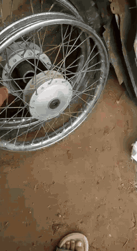 السلام عليكم غراض دراجه للبيع ينباعن شلع كلهن 65 قفل مكاني بشبيليه ***********
