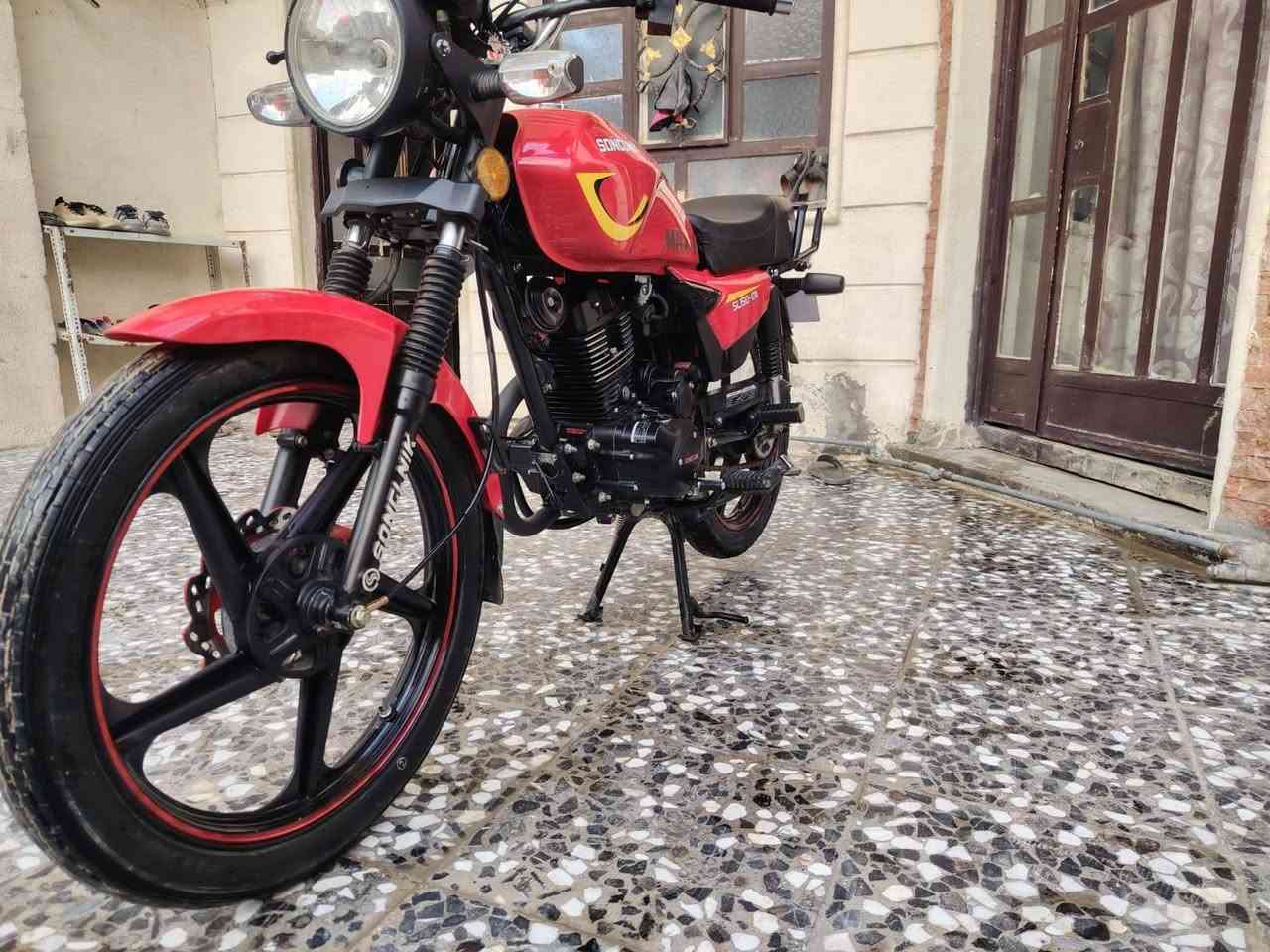 سلام عليكم دراجه 5كير سونك للبيع دراجه جديد مكاني حله جسر الثوره
للاتصال ***********
